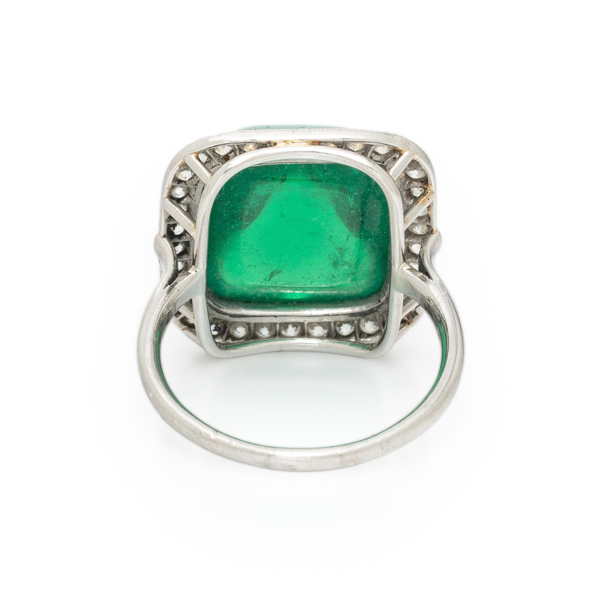 COLOMBIAN EMERALD AND DIAMOND RING