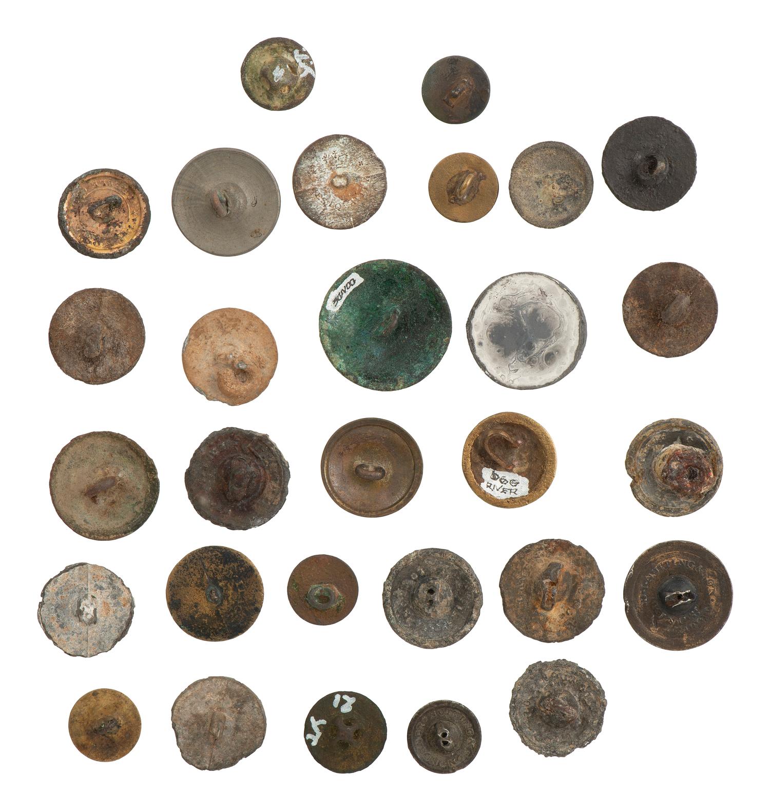 [MILITARIA] 29 miscellaneous American and European buttons from the Estate of Carroll J. Delery III