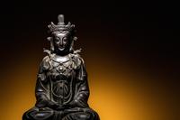A Bronze Figure of Seated Guanyin