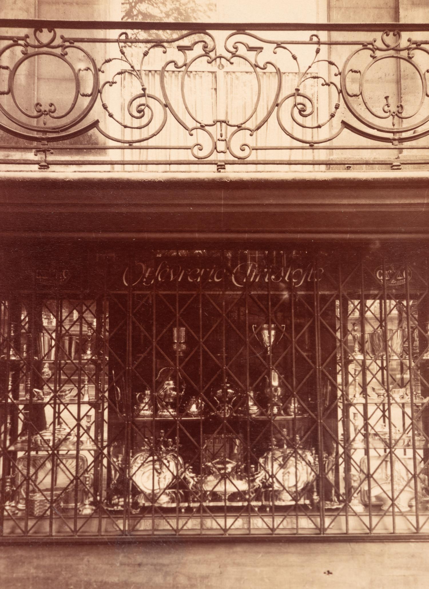 A group of four photographs ( Á la Coquille d'Or, rue de la Sourdière, 4e, 1908; Pavilion du Hanovre, boulevard des Capucines 33 , 1913; Fête du Trône , 1914; Fleurs [Boulevard Saint Michel] , 1926-1927)