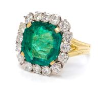 A Platinum, Colombian Emerald and Diamond Ring, 16.50 dwts.