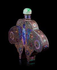 A Japanese Lac-Burgauté 'Butterfly' Snuff Bottle