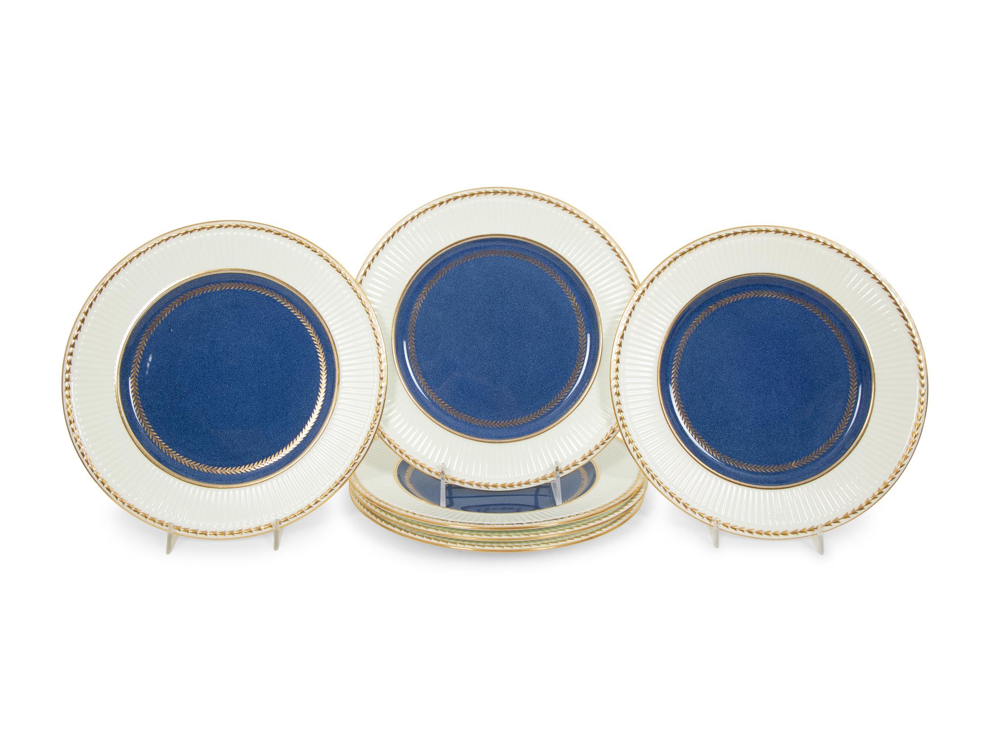 A Set of Eighteen Wedgwood Edme Ceramic Dinner Plates