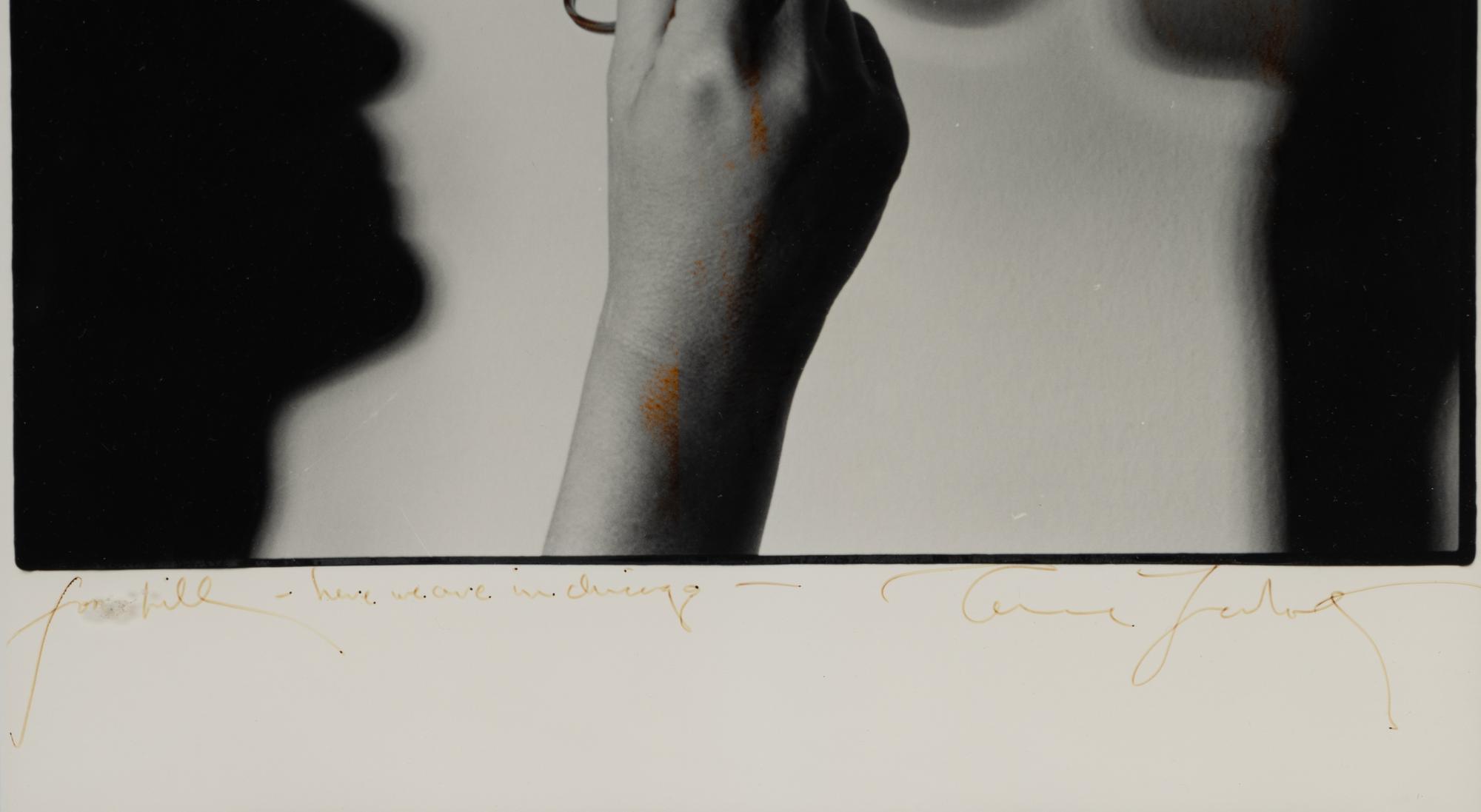 (Celebrity Ephemera) LEIBOWITZ, Annie (1949). Portrait of the artist’s glasses and shadow in profile.