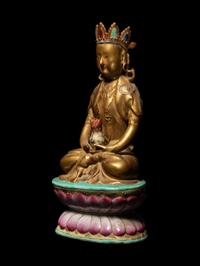A Chinese Gilt Decorated Famille Rose Porcelain Figure of Amitayus Buddha
