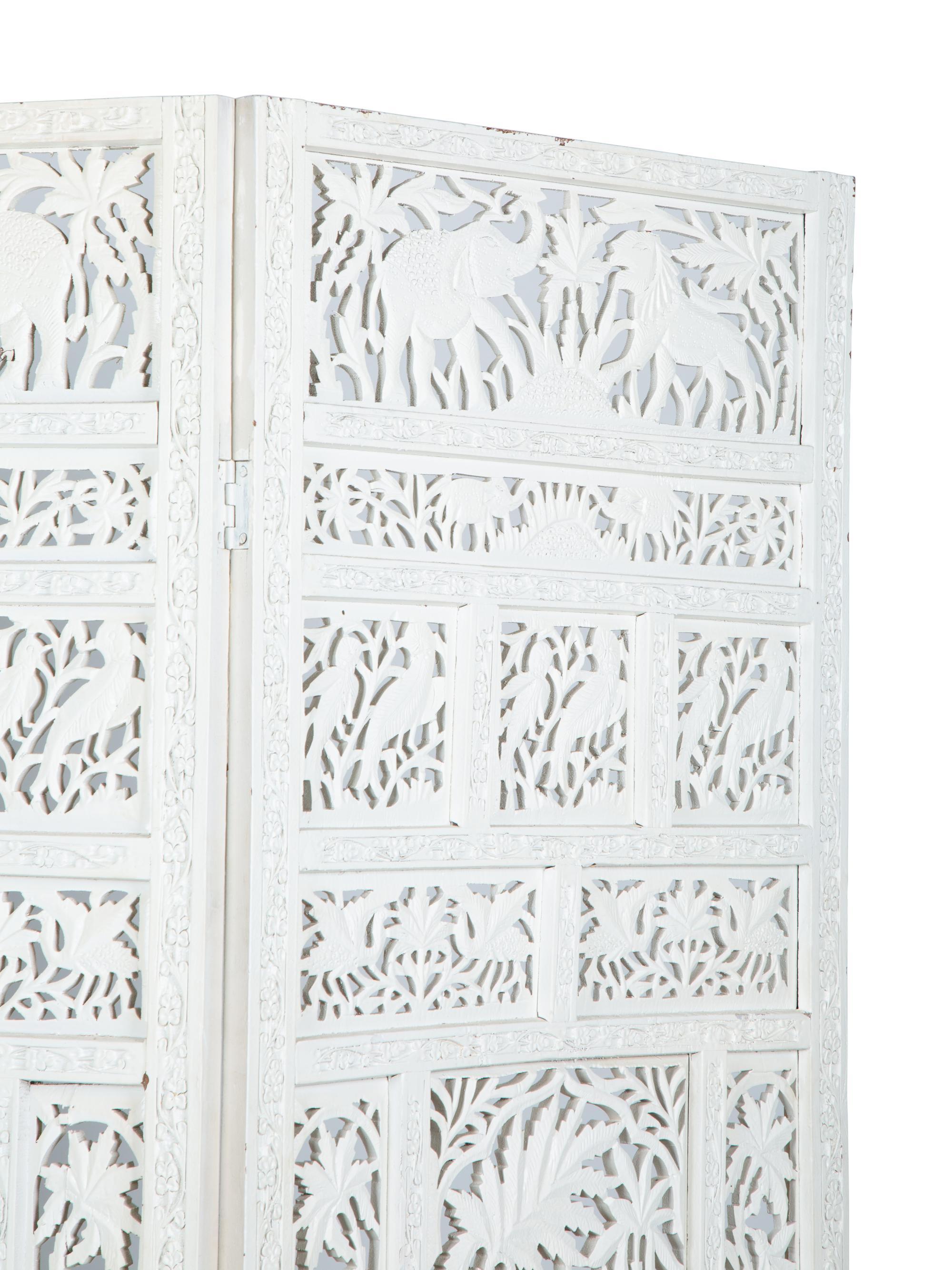 An Indian White Painted Three-Panel Floor Screen — 20TH CENTURY