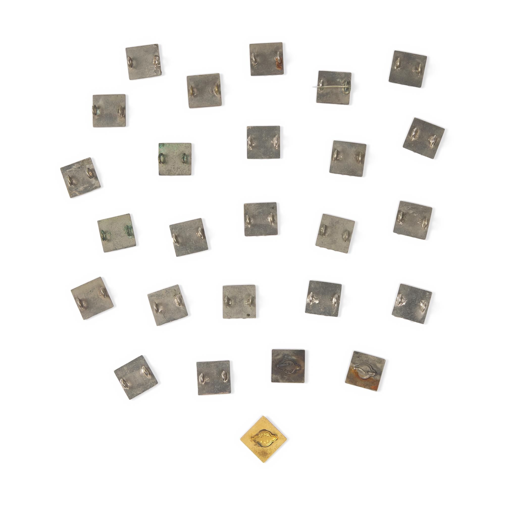 [Militaria] N.Y. National Guard ladder badges and marksman medals including 7th N.Y., some by Tiffany & Co.