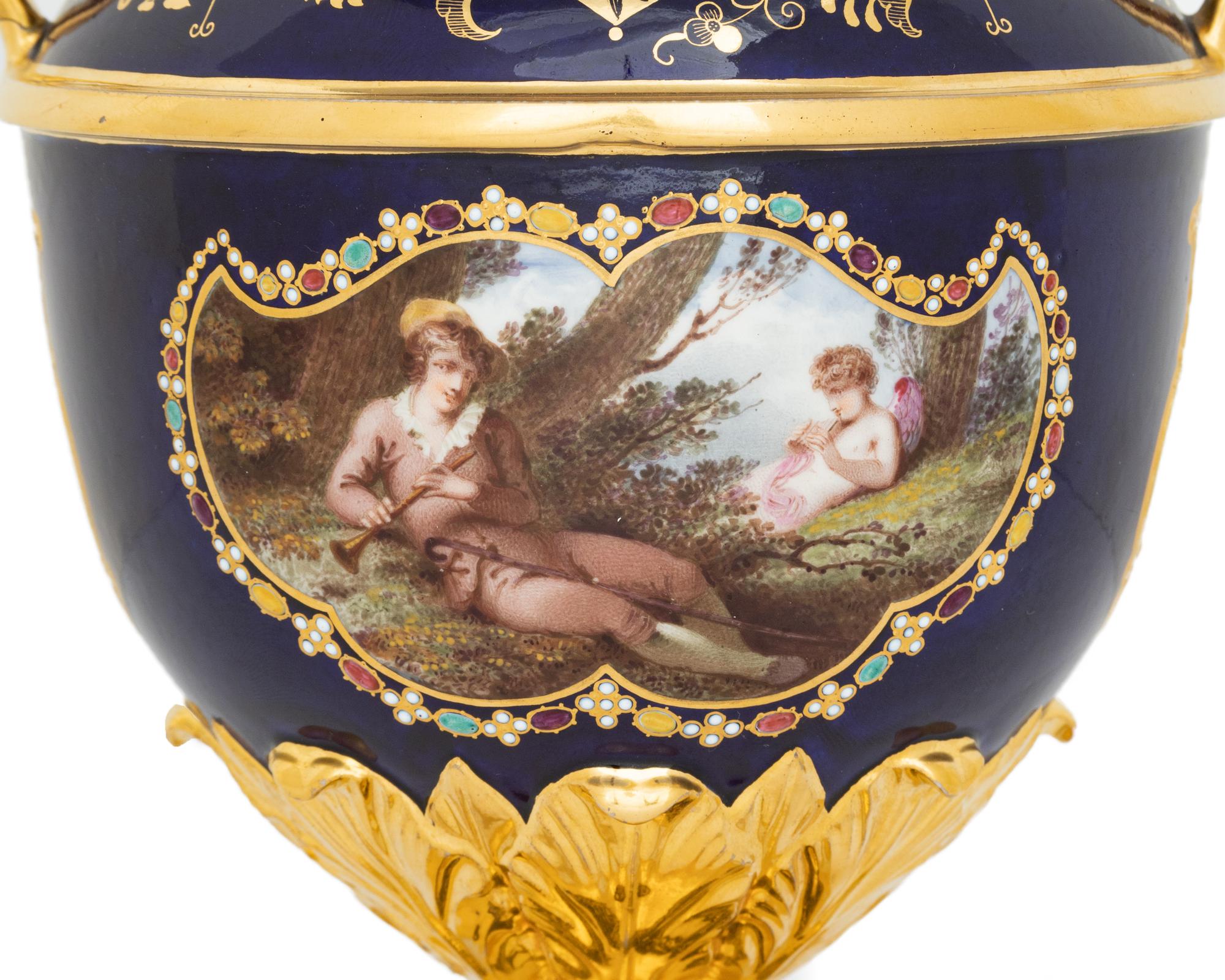 A Flight, Barr and Barr Worcester Porcelain Vase