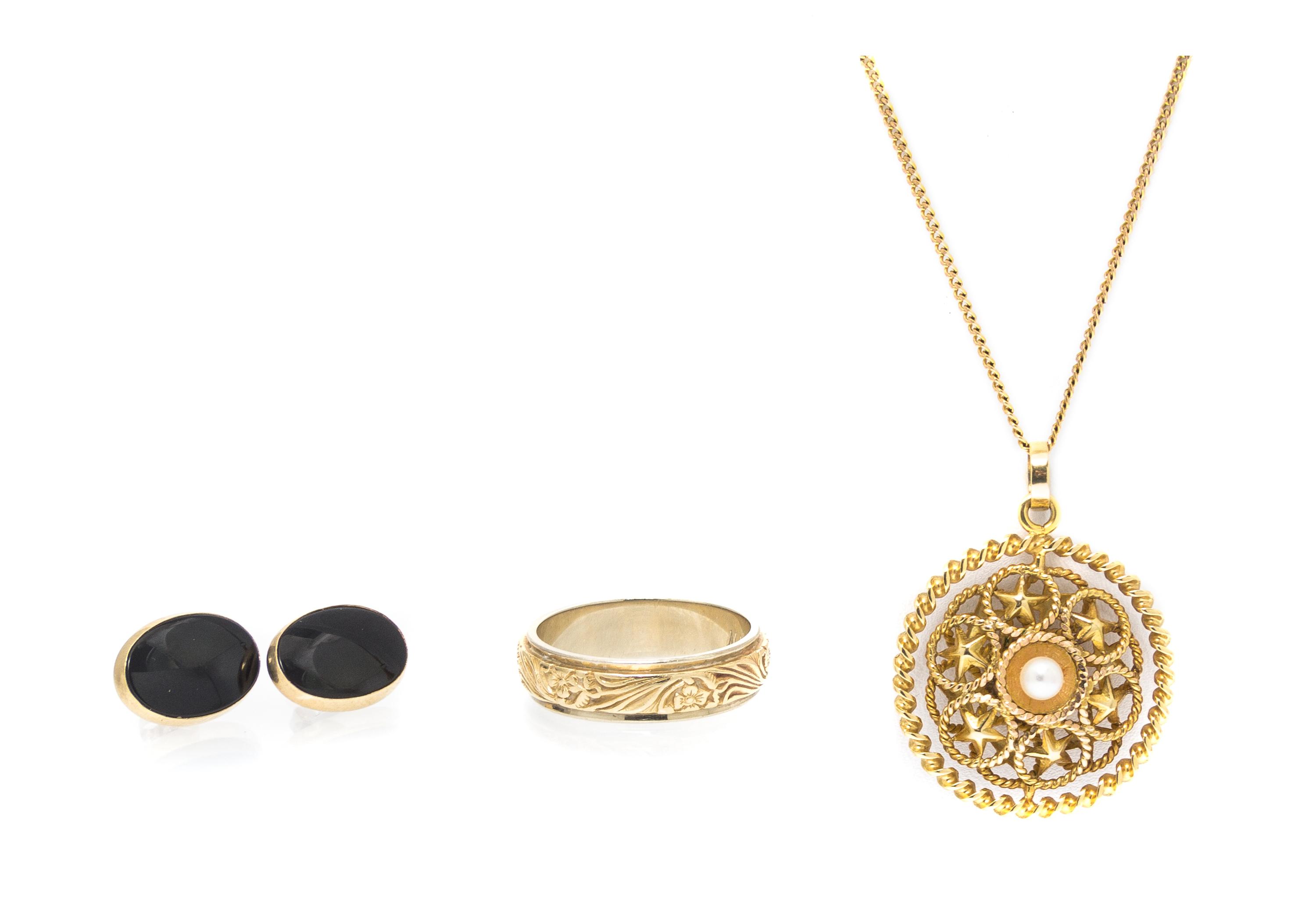 A Collection of Yellow Gold Jewelry, 11.70 dwts.