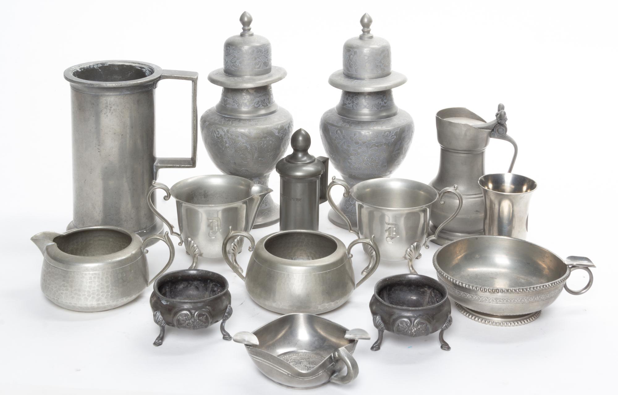 A Collection of Pewter and Pewter Mounted Table Articles Height of tallest 6 inches. — 19TH/20TH CENTURY