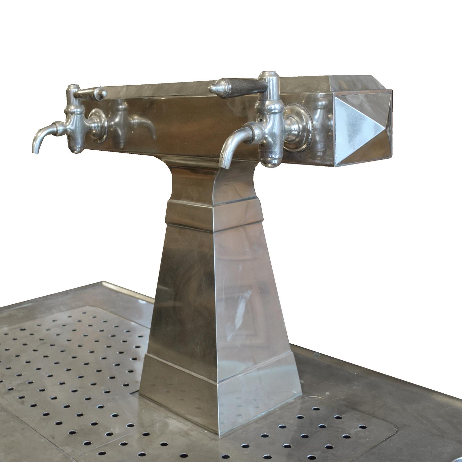 An Oak, Zinc and Copper Cafe Bar 78" W x 26" D x 57.5" H — France, Circa 1920