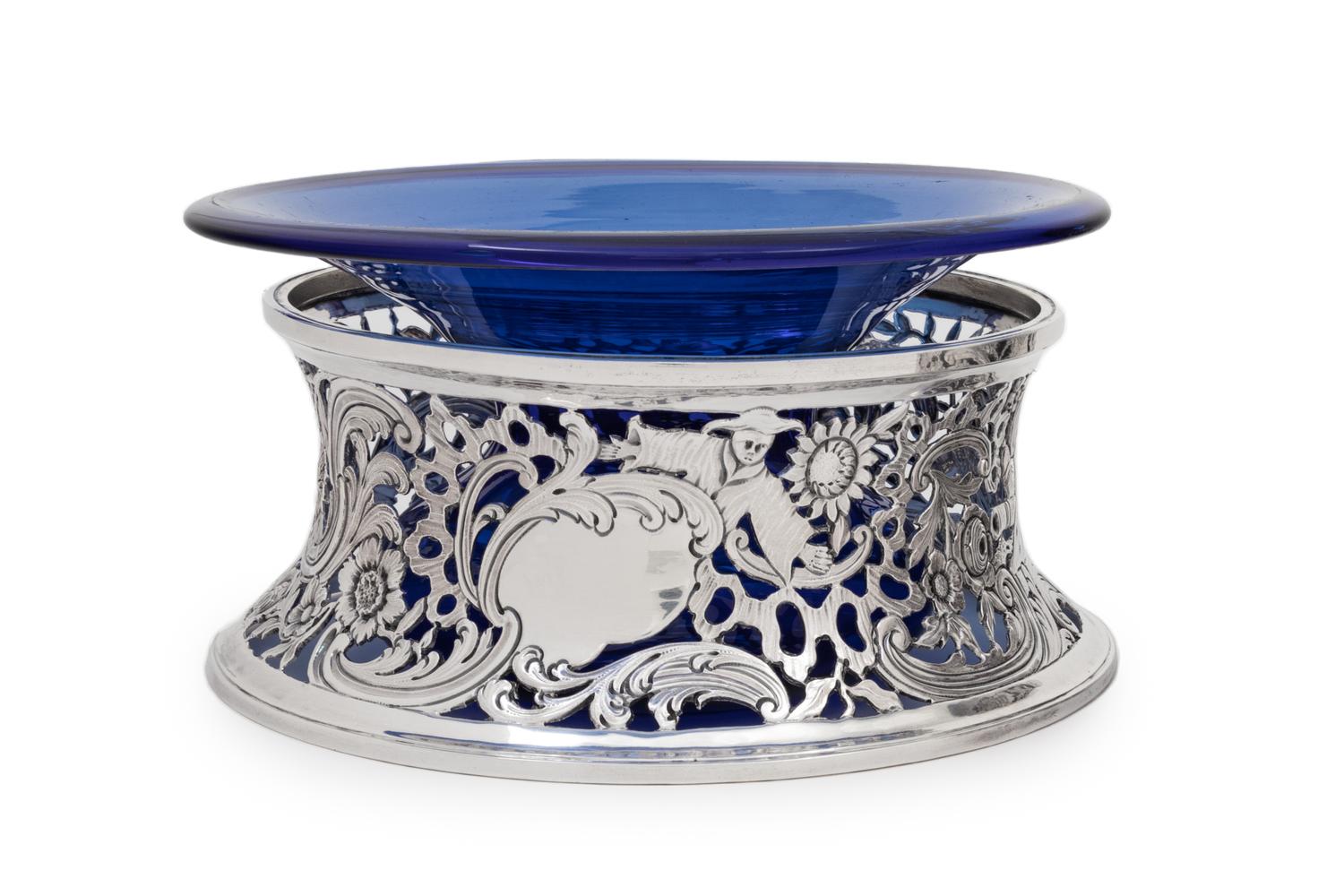 A Victorian Silver Dish Ring