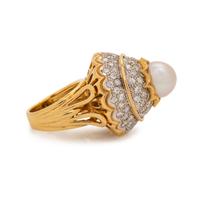 CULTURED PEARL AND DIAMOND RING