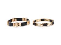 COLLECTION OF YELLOW GOLD AND BLACK JADE JEWELRY