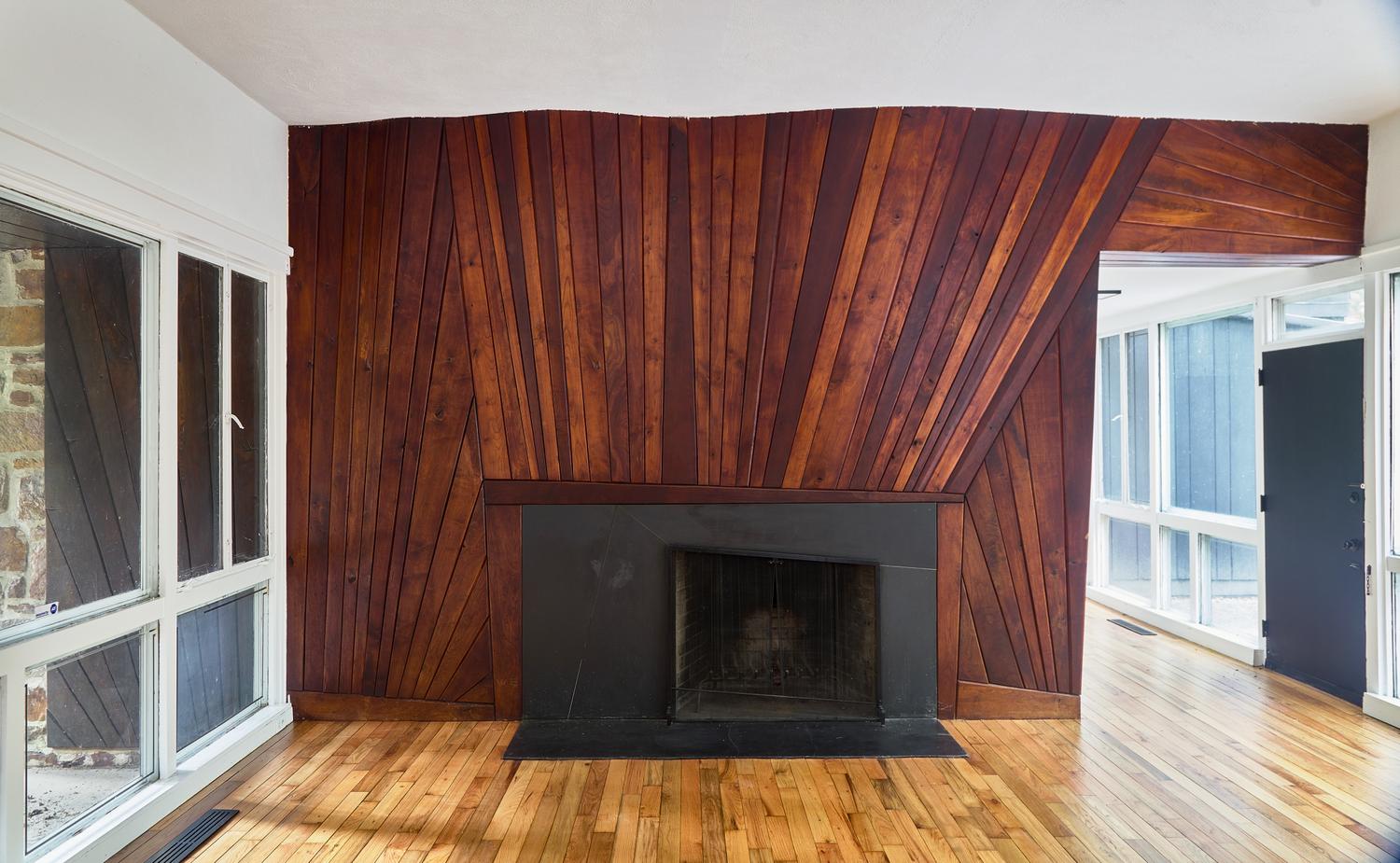 Undulating fireplace wall, 1954