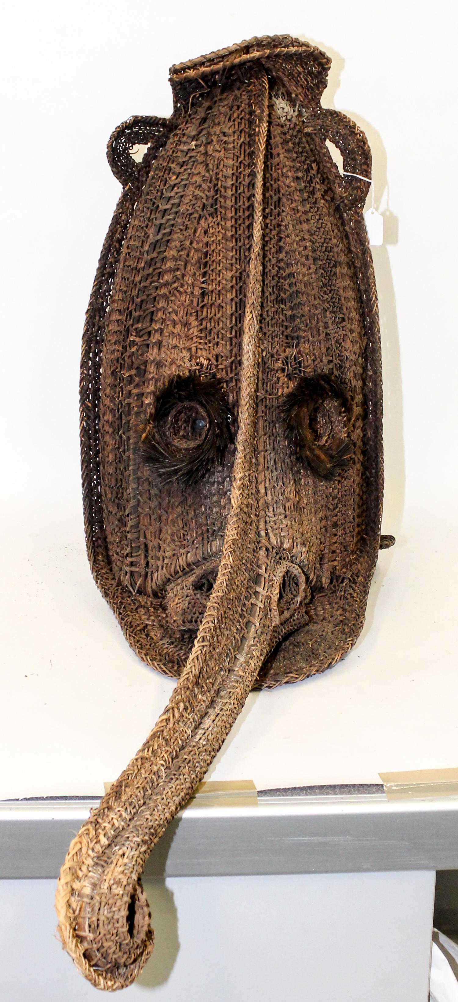 A New Guinea Ceremonial Tribal Mask Height 26 x width 35 inches. — SEPIK RIVER AREA