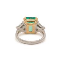 COLOMBIAN EMERALD AND DIAMOND RING