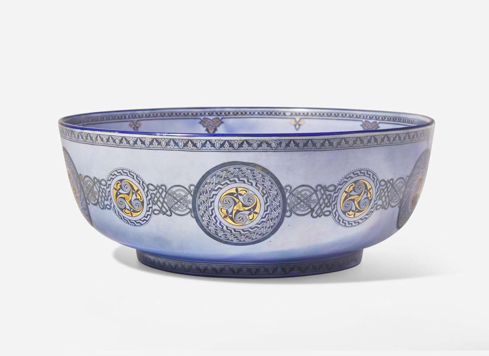 A Large Bue "Celtic Ornaments" Pattern Bowl, UK, circa 1919