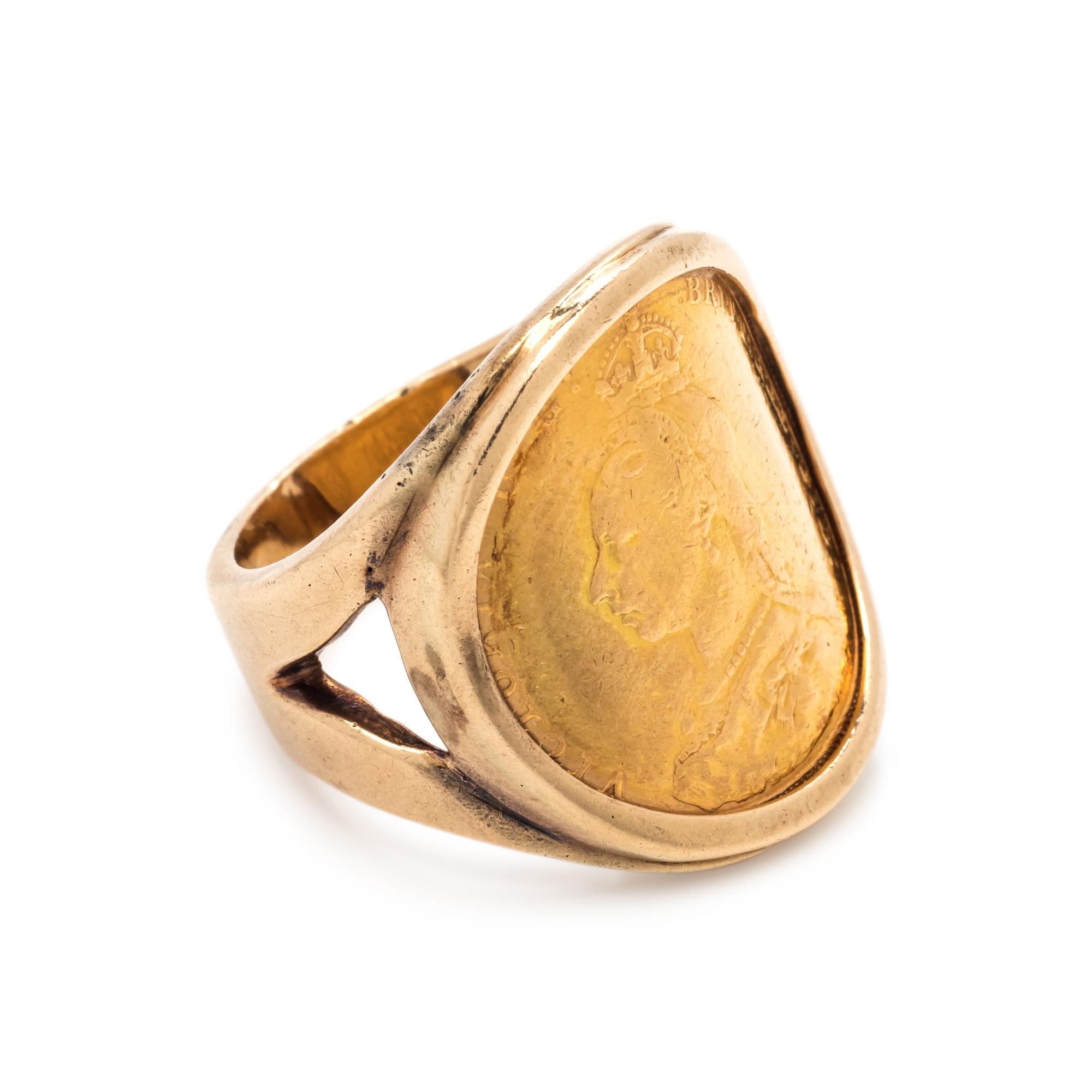 YELLOW GOLD AND BRITISH SOVEREIGN JUBILEE COIN RING