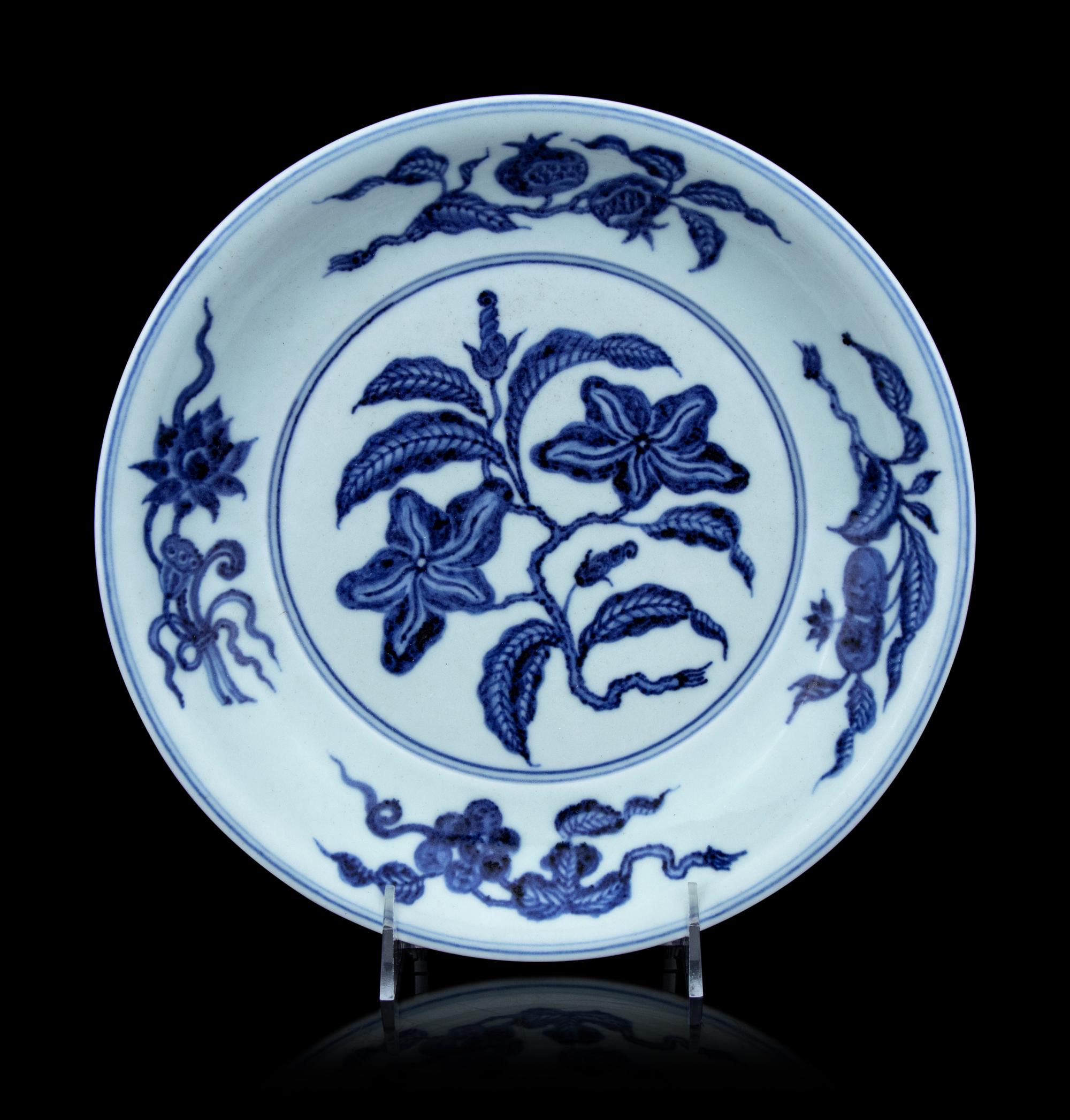 Seven Chinese Snuff Bottles and Miniature Vessels