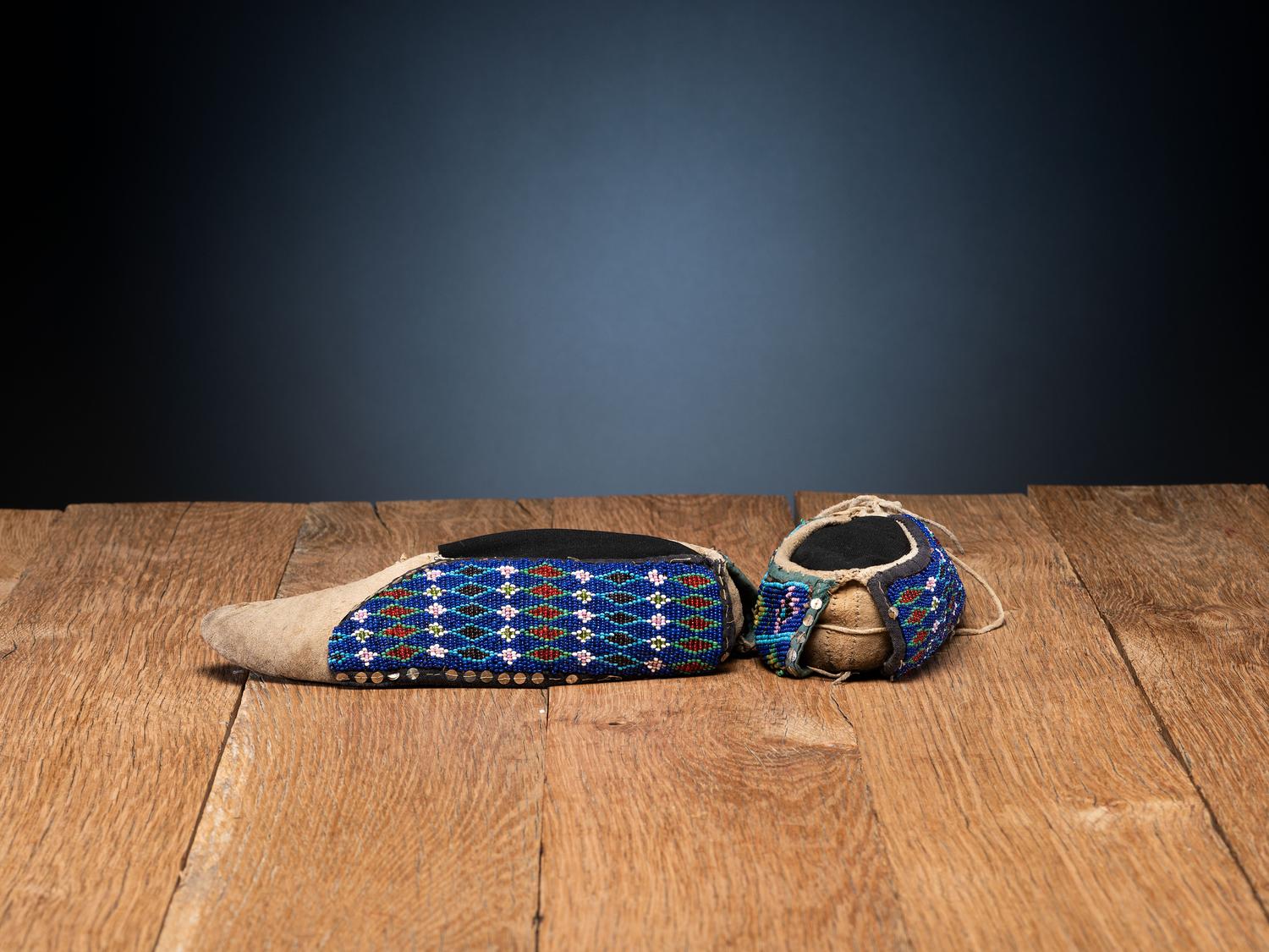 Mesquakie Beaded Hide Moccasins