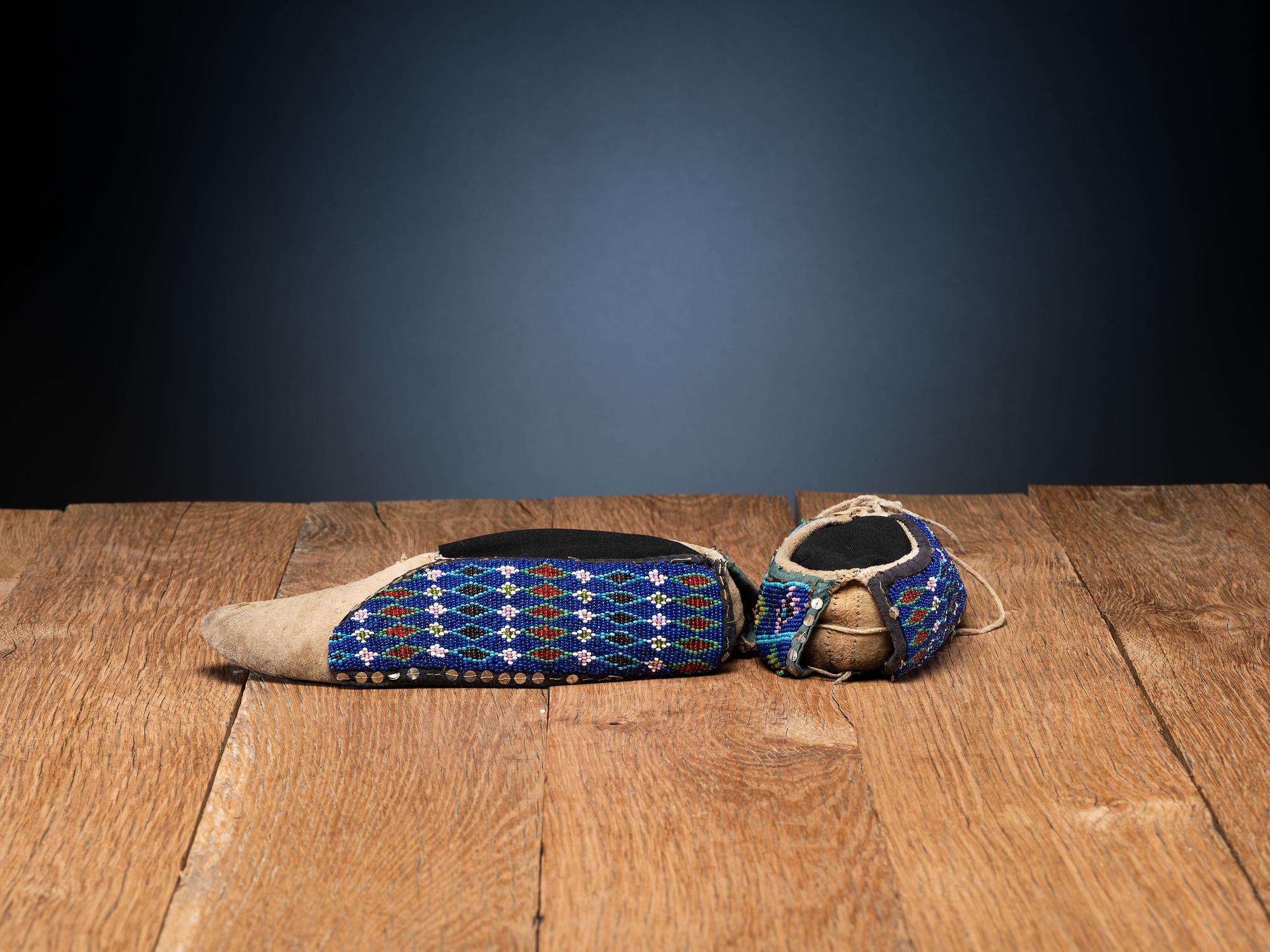 Mesquakie Beaded Hide Moccasins