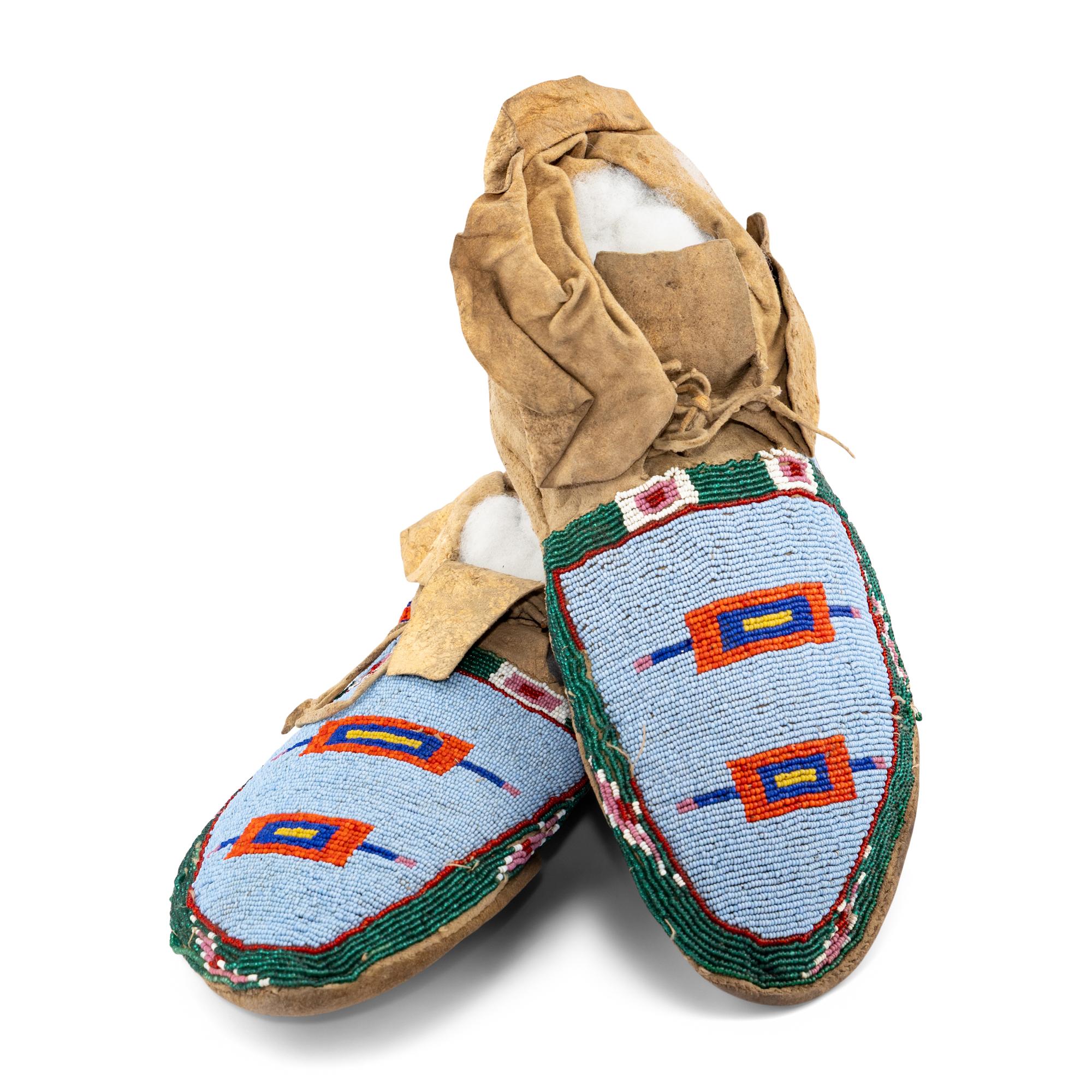 Apsáalooke [Crow] Beaded Hide Moccasins
