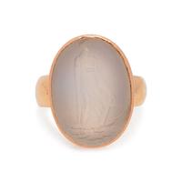 ROSE GOLD AND CHALCEDONY INTAGLIO RING