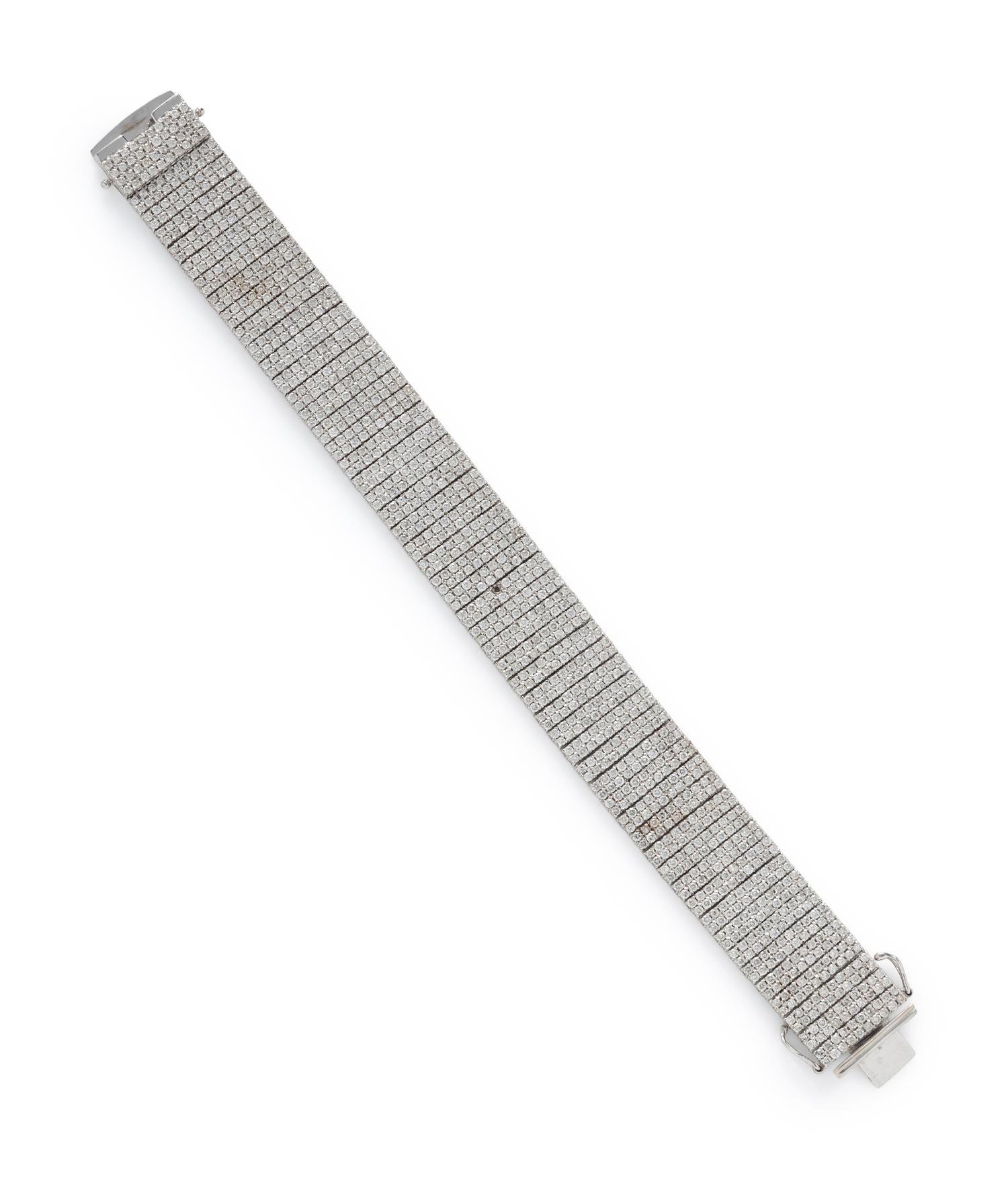 WHITE GOLD AND DIAMOND BRACELET