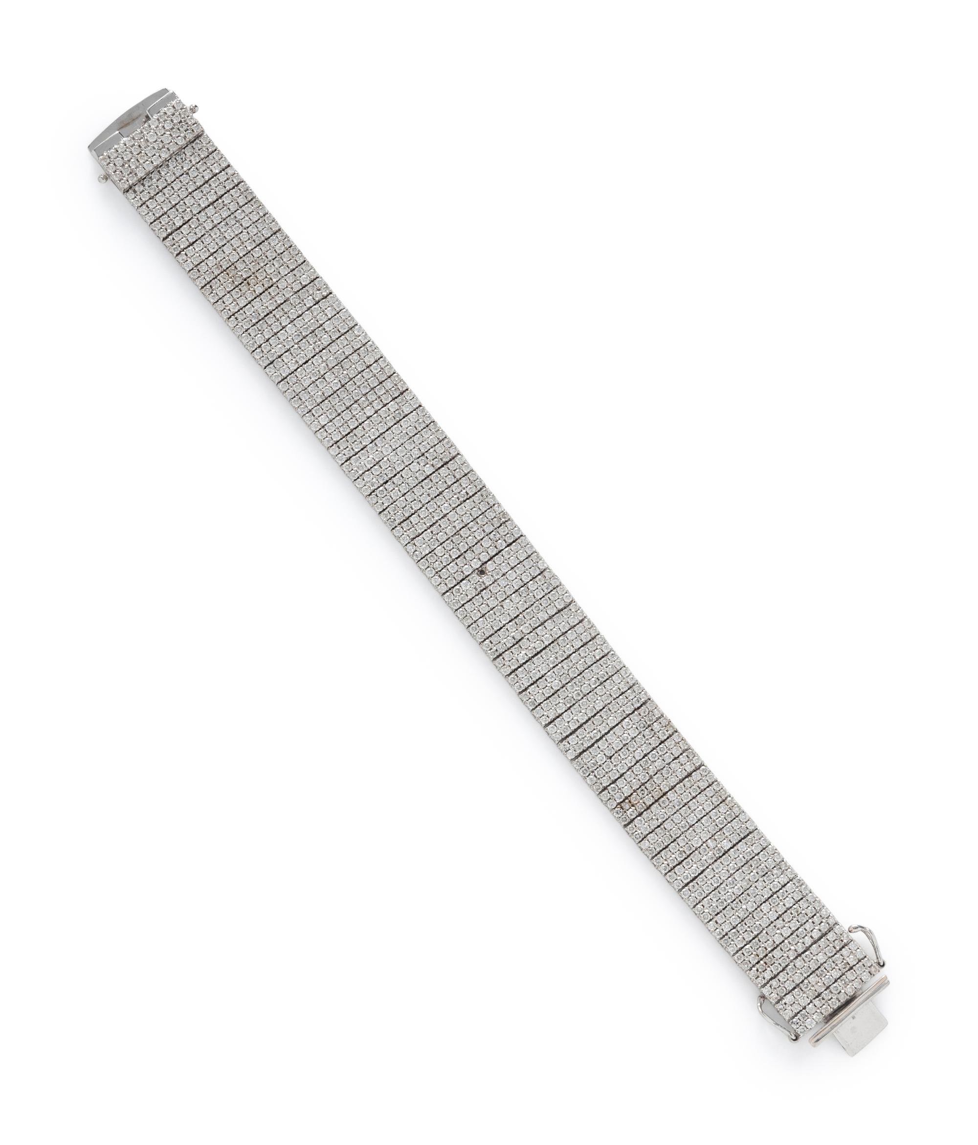 WHITE GOLD AND DIAMOND BRACELET