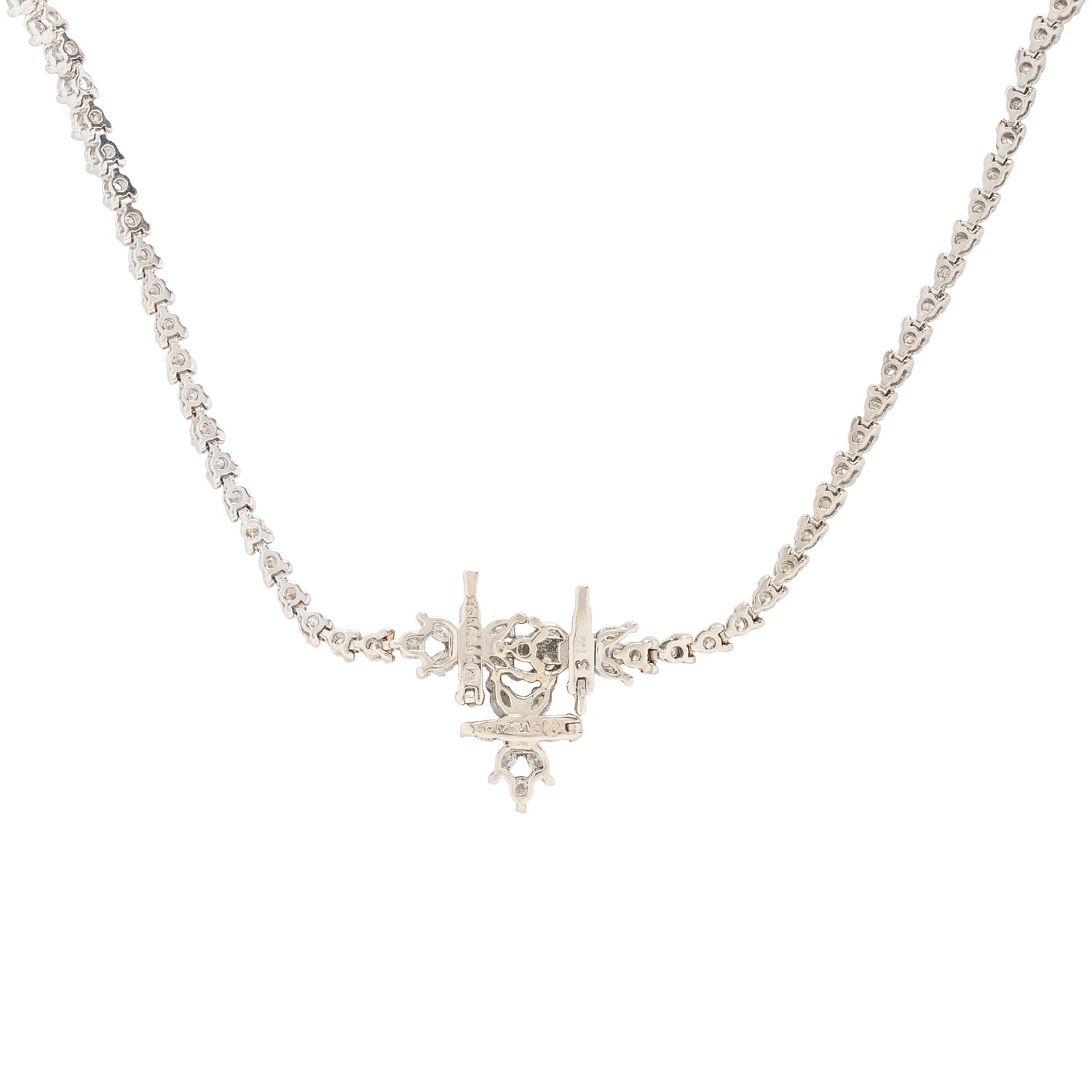 DIAMOND AND WHITE GOLD FLOWER NECKLACE