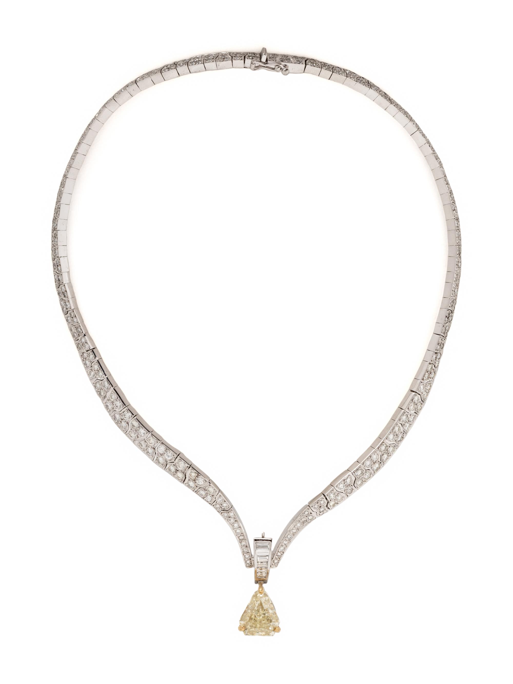 FANCY LIGHT BROWNISH GREENISH YELLOW DIAMOND AND DIAMOND NECKLACE