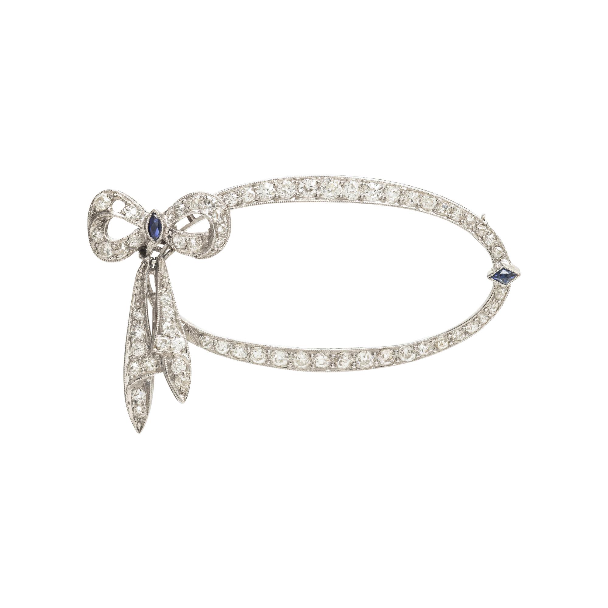 DIAMOND AND SAPPHIRE WREATH BROOCH