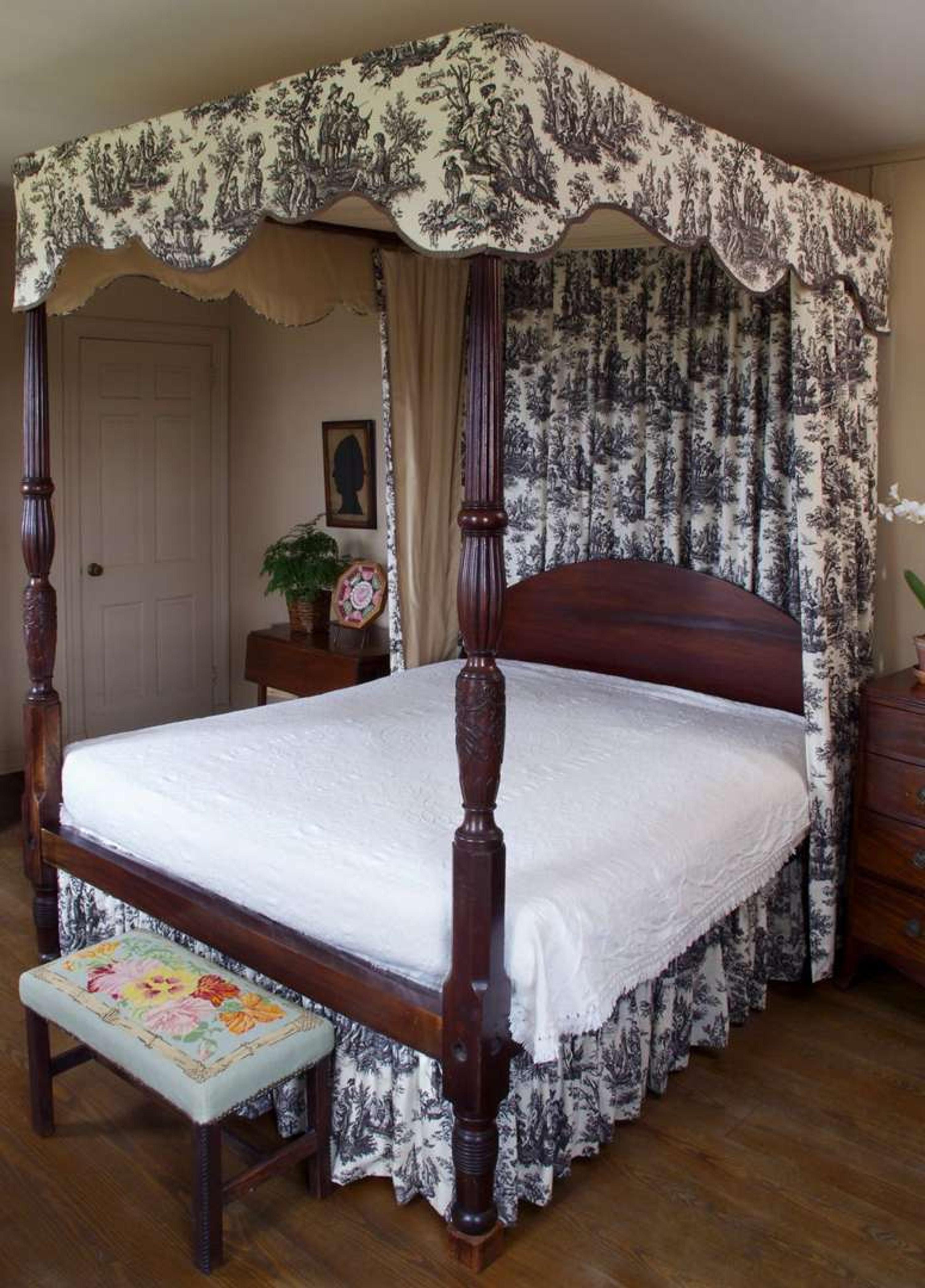 Carved mahogany tester bedstead circa 1830 and later