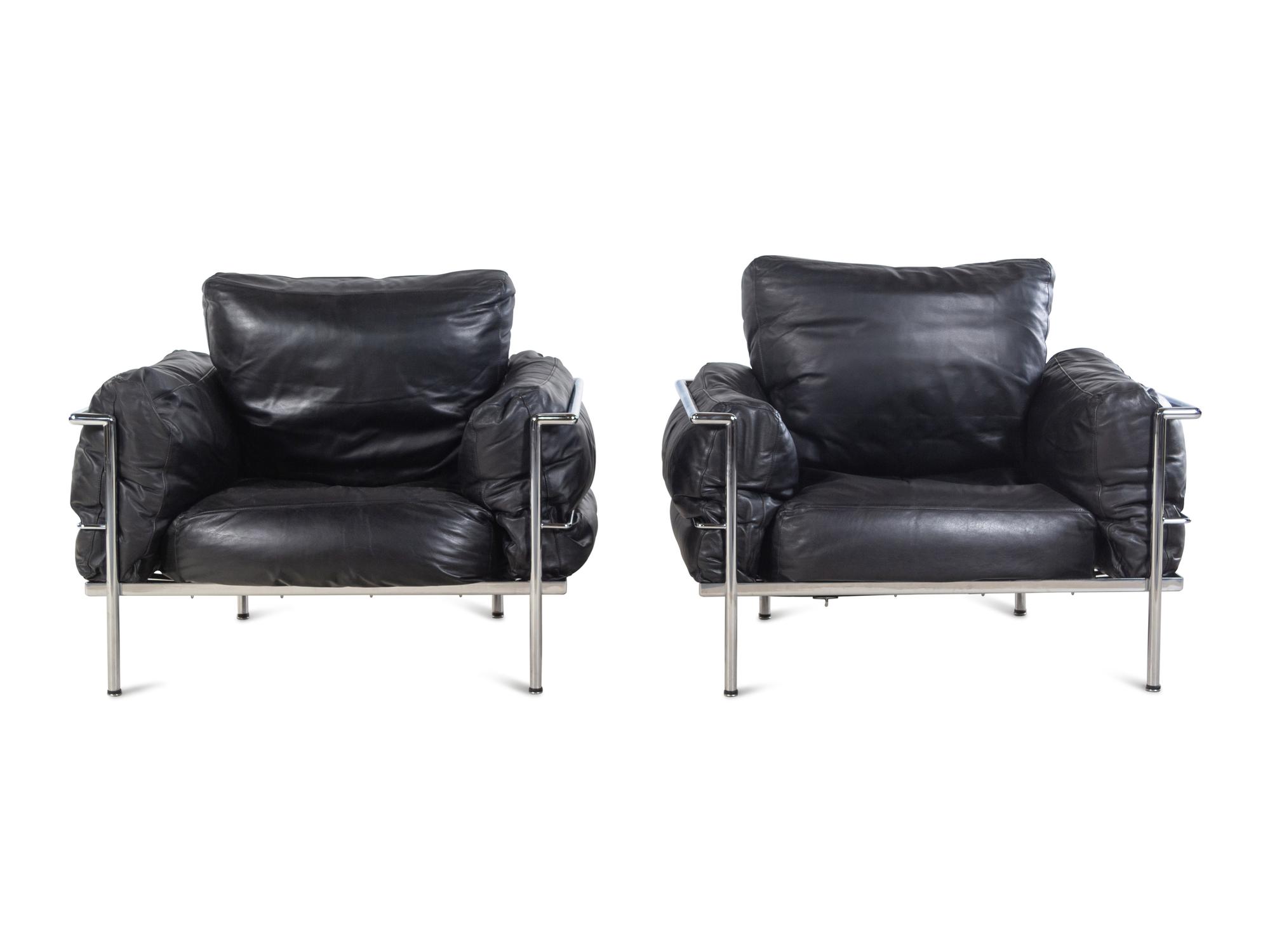 A Pair of Leather Upholstered Chrome Lounge Chairs in the Style of Le Corbusier