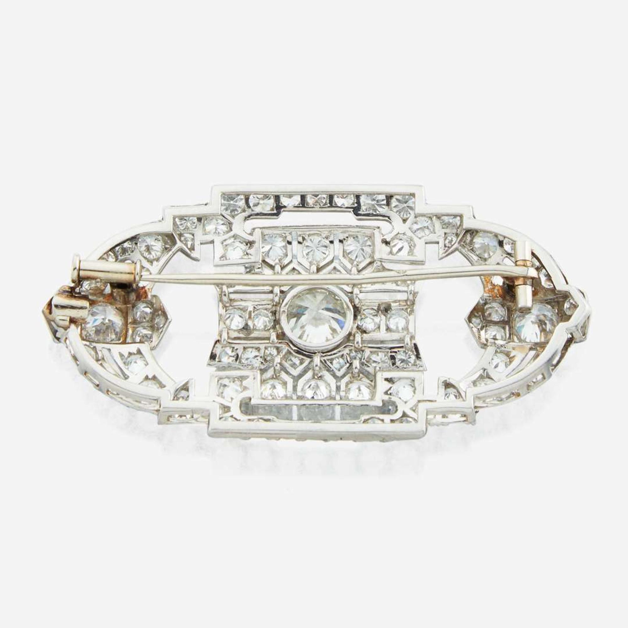 An Art Deco diamond and platinum brooch