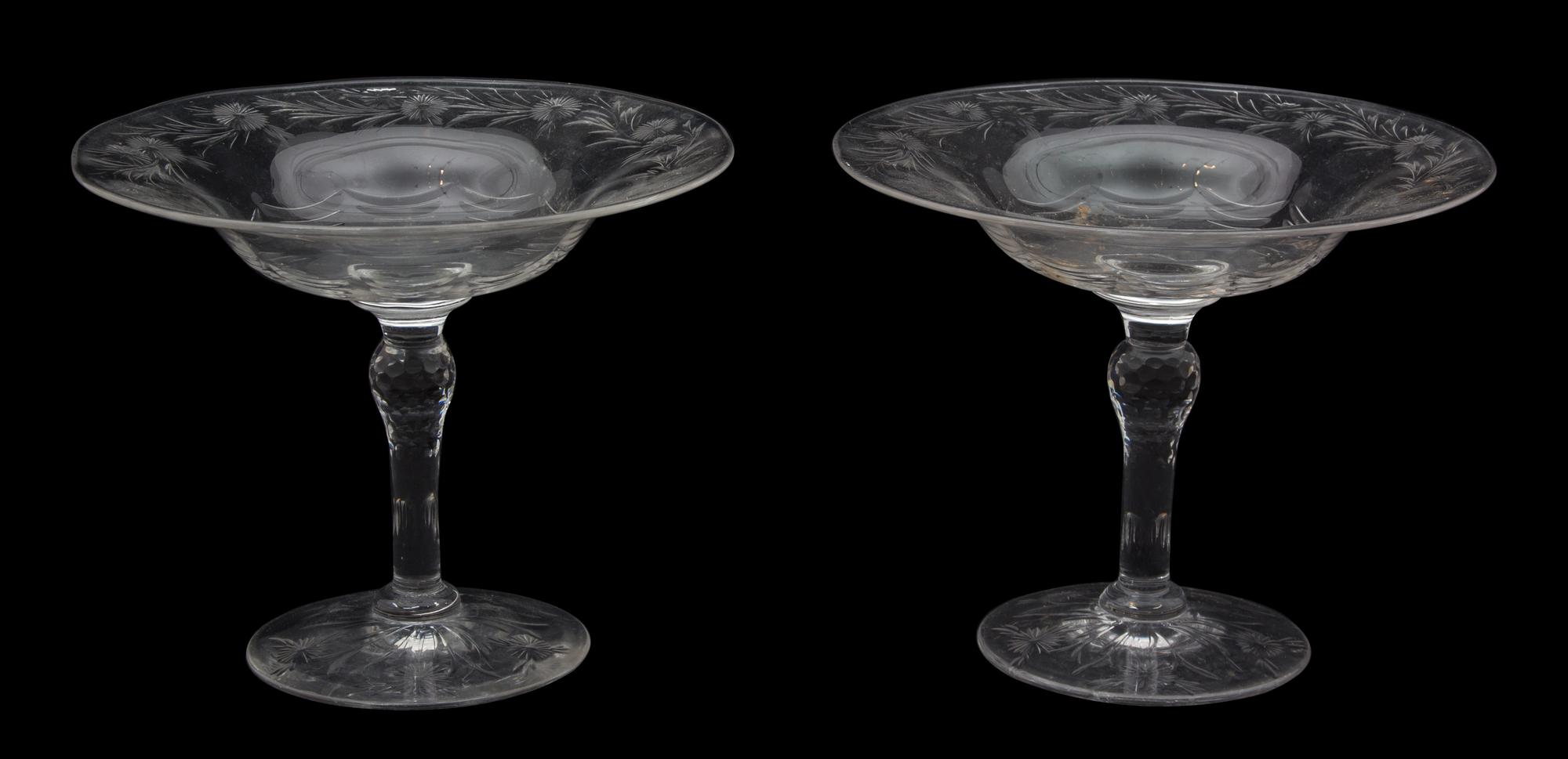 A Pair of Cut Glass Tazzas Height 7 1/2 x diameter 6 inches. — 20TH CENTURY