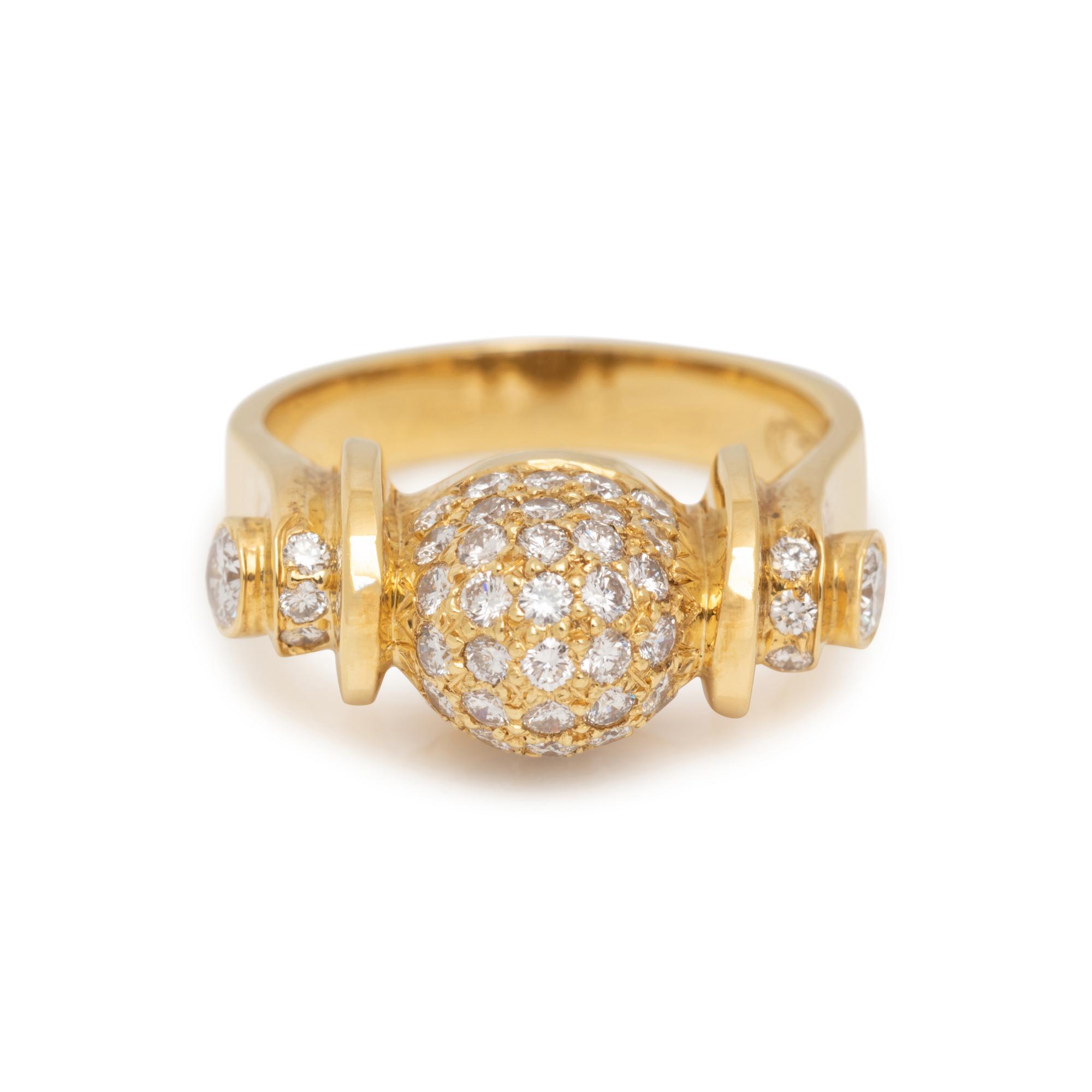 YELLOW GOLD AND DIAMOND RING
