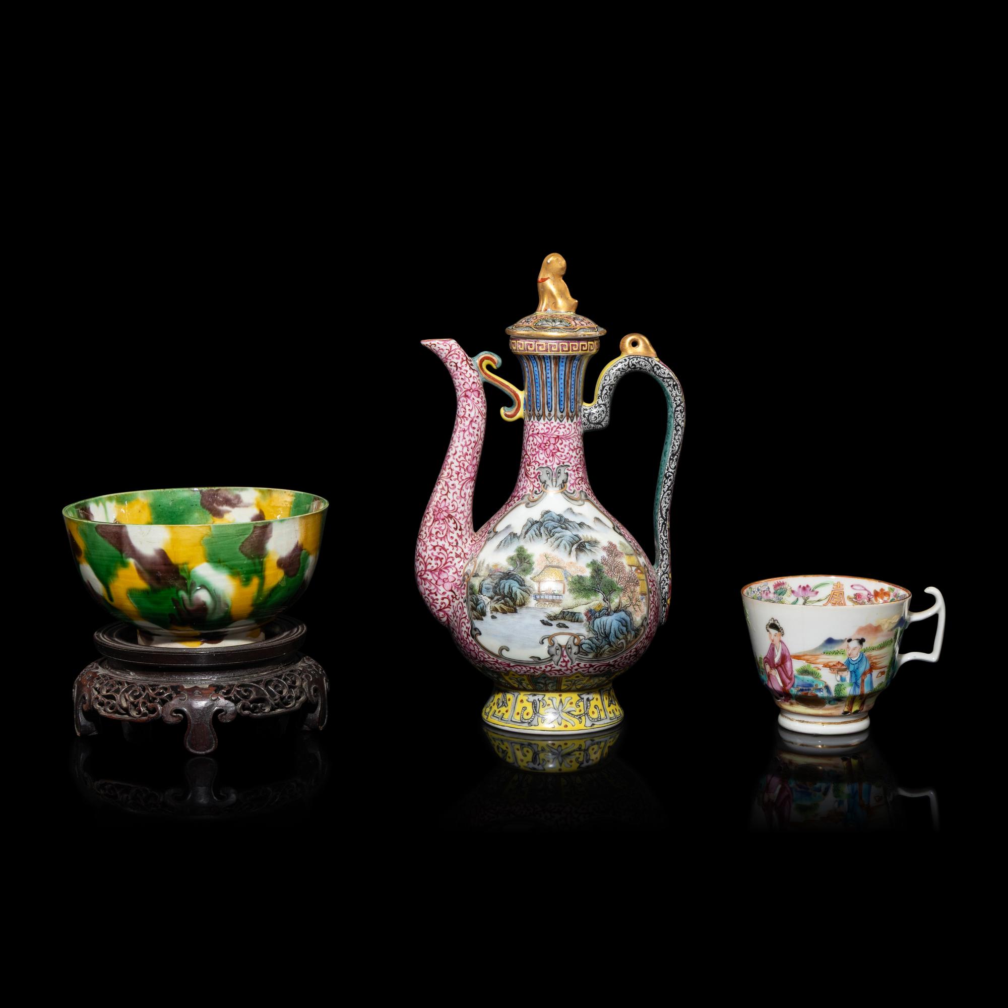 Three Chinese Porcelain Wares, Early-Mid 20th Century — 近代 粉彩山水圖執壺、人物圖茶杯及虎皮三彩碗各一
