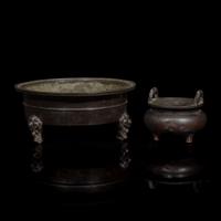 Two Chinese patinated bronze censors 加漆銅香爐兩件 Apocryphal Xuande marks ????