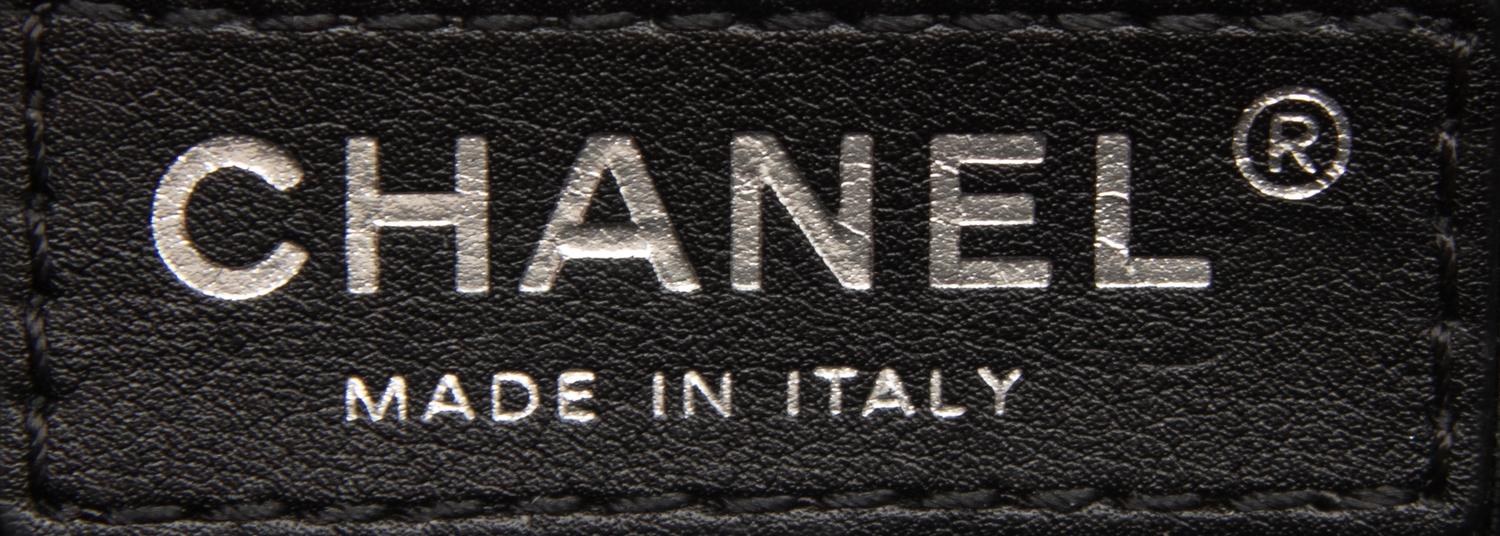 CHANEL, MEDIUM BOY BAG