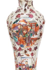A Chinese Export Mandarin Palette Assembled Three-Piece Porcelain Garniture