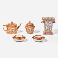 A finely decorated Chinese export porcelain part tea service and a bough pot with insert 外銷瓷茶具一套 Circa ? 1790-1850