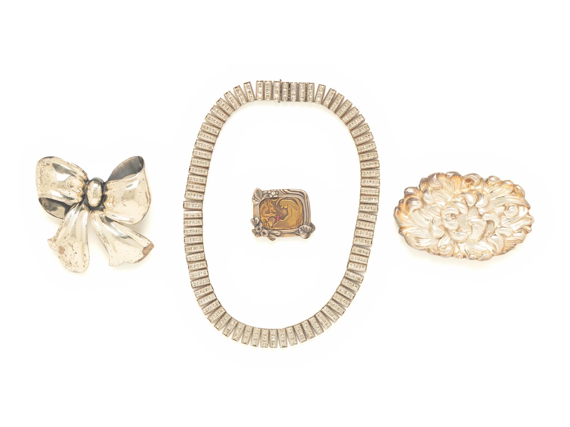 FOUR PIECES OF STERLING SILVER JEWELRY, INCLUDING THREE BROOCHES AND A NECKLACE