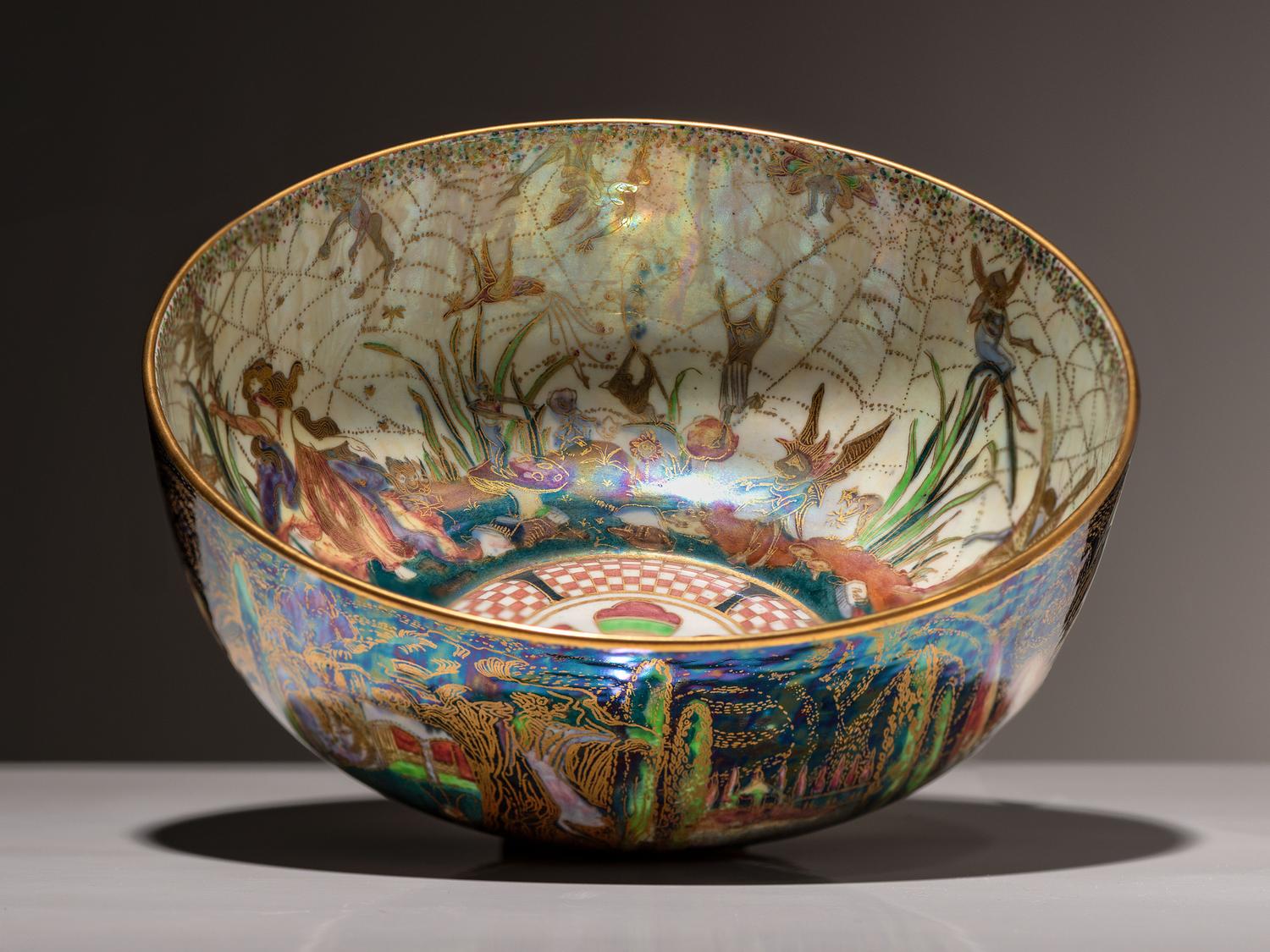 Fairyland Lustre Bowl, model Z4968