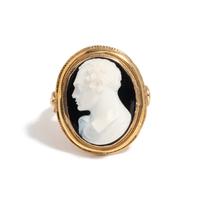 ANTIQUE, YELLOW GOLD AND AGATE CAMEO RING