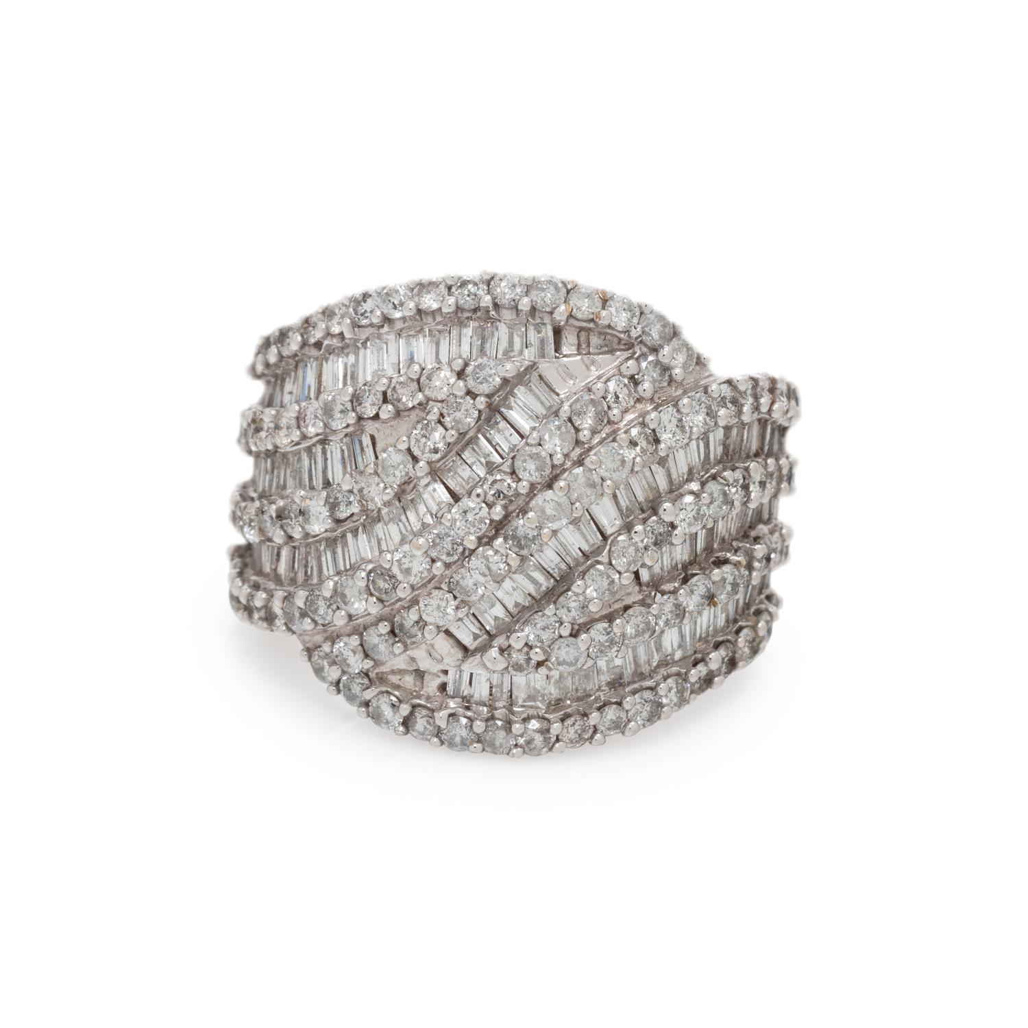 DIAMOND RING