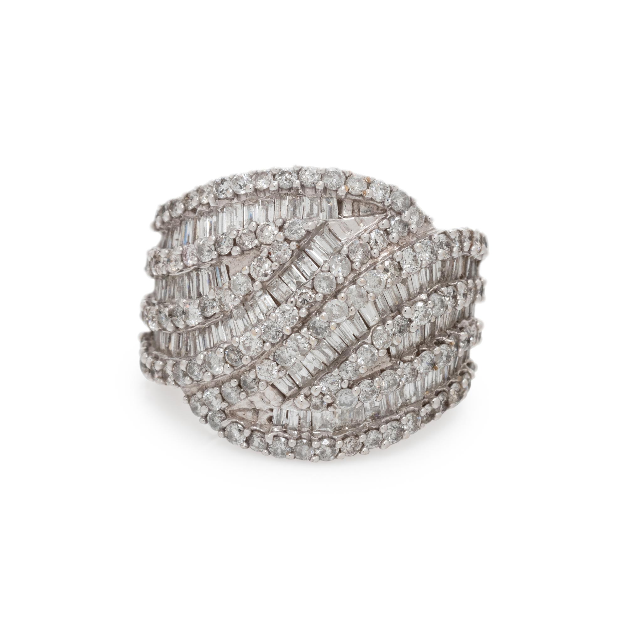 DIAMOND RING