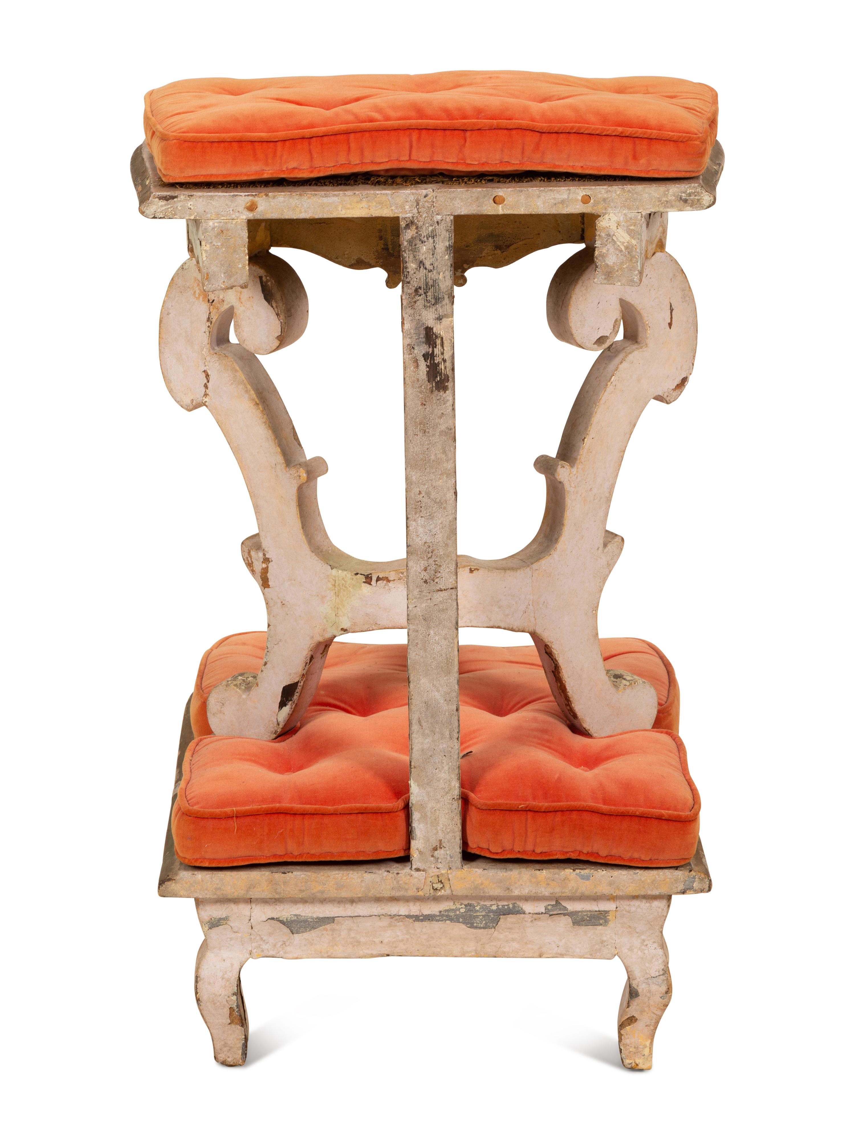 An Italian Rococo Style Painted and Parcel Gilt Prie-Dieu
