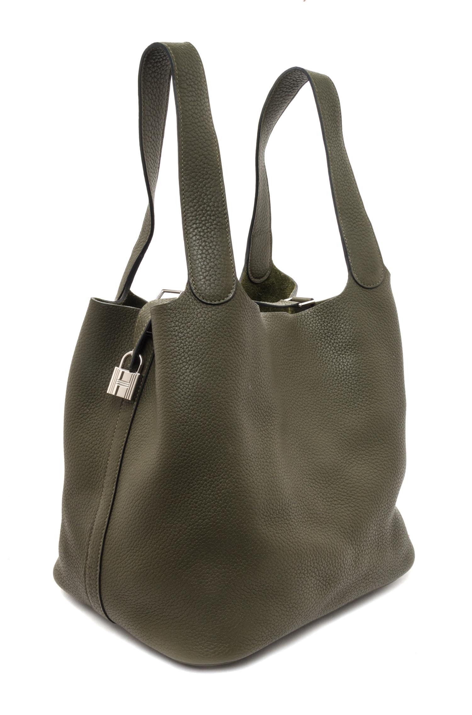 An Hermes Vert Veronese Taurillon Clemence Picotin Lock GM Handbag, 10.5" x 10.5" x 8.5".